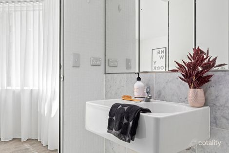 Property photo of 106/2A Elizabeth Bay Road Elizabeth Bay NSW 2011