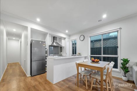 Property photo of 34 Diplomat Crescent Cranbourne South VIC 3977