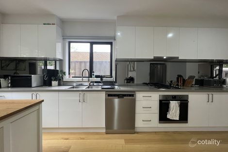 Property photo of 2B Chester Court Fawkner VIC 3060