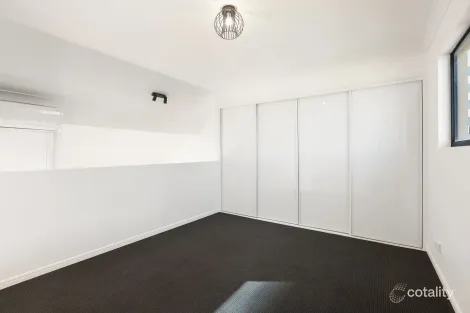 Property photo of 12/143 Frank Street Labrador QLD 4215