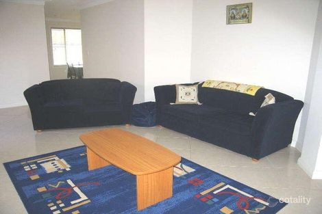 Property photo of 8 Howard Close Green Valley NSW 2168