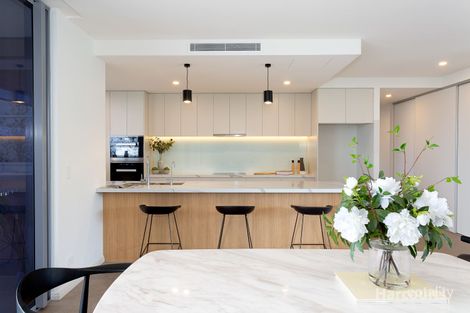 Property photo of 102/2 Prince Edward Parade Redcliffe QLD 4020
