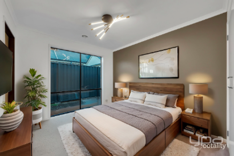 Property photo of 8 Sumner Crescent Point Cook VIC 3030