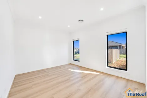 Property photo of 26 Councillor Drive Weir Views VIC 3338