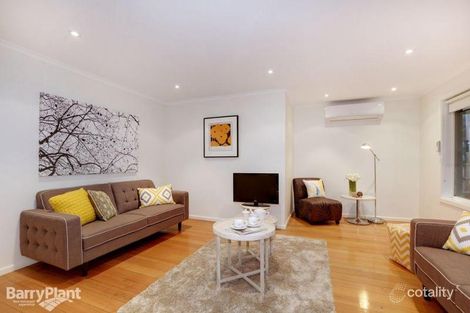 Property photo of 448 Hull Road Mooroolbark VIC 3138