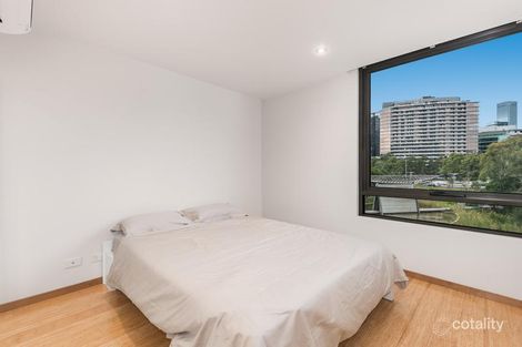 Property photo of 206/1 Encounter Way Docklands VIC 3008