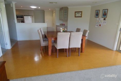 Property photo of 24 Quandong Place Forest Hill NSW 2651