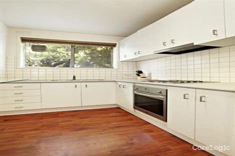 Property photo of 2/68 Alma Road St Kilda VIC 3182