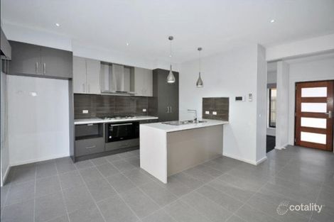 Property photo of 2/17 South Road Airport West VIC 3042