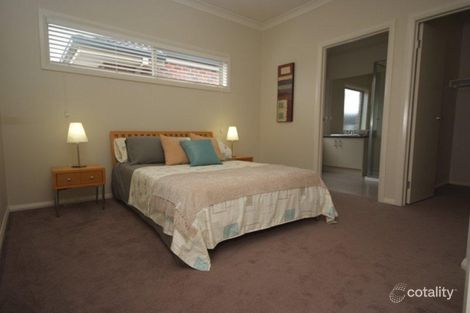 Property photo of 41 Cassowary Avenue Pakenham VIC 3810