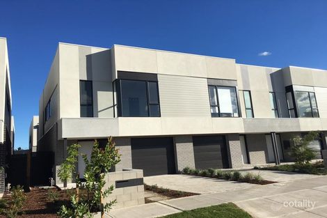 5a Westminster Dr, Avondale Heights, VIC 3034