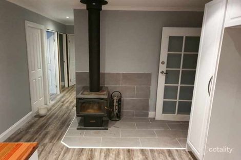 10 Roberts St, North Ipswich, QLD 4305