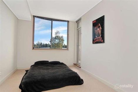 Property photo of 2 Amalfi Drive Wentworth Point NSW 2127