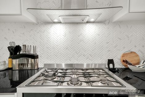 Property photo of 18 Daydream Drive Point Cook VIC 3030