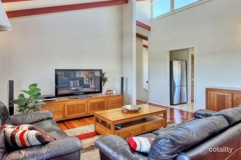 Property photo of 3 Squires Street Sunnybank Hills QLD 4109