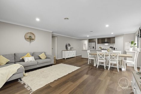 Property photo of 39 Elderfield Circuit Doreen VIC 3754