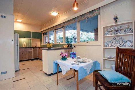 Property photo of 16 Gifford Road Doncaster VIC 3108