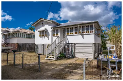 130 NOBBS ST, BERSERKER, QLD 4701
