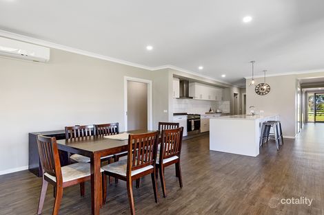 Property photo of 14 Saddle Court Mansfield VIC 3722