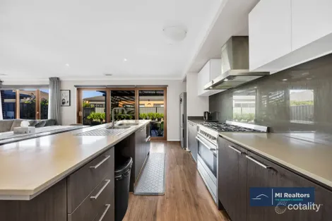 9 Vetiver Ave, Truganina, VIC 3029