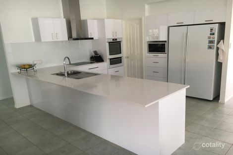 Property photo of 36 Maltravers Drive Arundel QLD 4214
