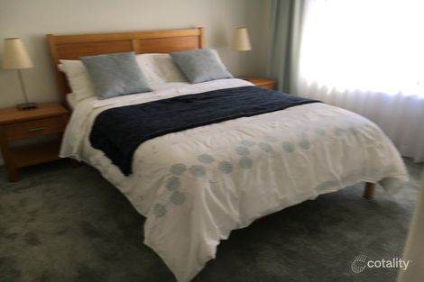 Property photo of 36 Maltravers Drive Arundel QLD 4214