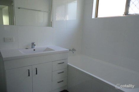 Property photo of 2/44 McMillan Street Labrador QLD 4215