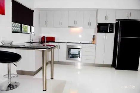 Property photo of 2/43 Anakie Street Emerald QLD 4720