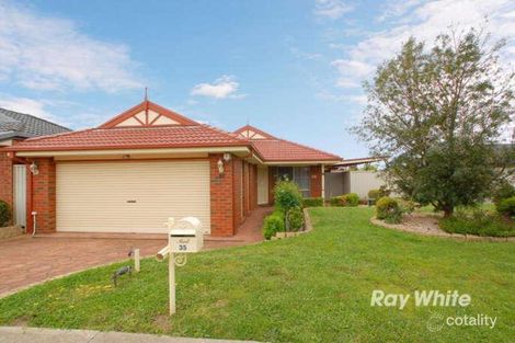 35 Hazelmere Ave, Cranbourne West, VIC 3977