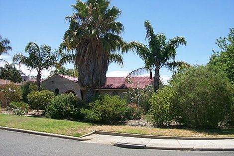 7 Dartford St, Bull Creek, WA 6149