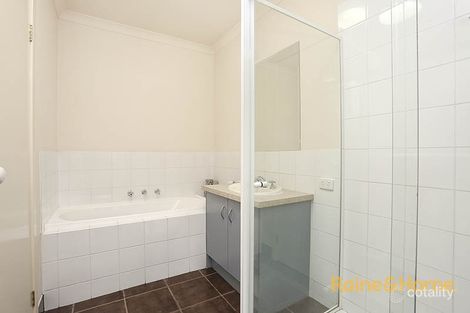 Property photo of 4/15A Hooker Road Werribee VIC 3030