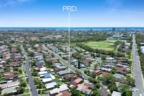 2/10 Botanical Dr, Labrador, QLD 4215