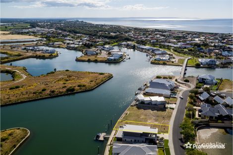 Property photo of 16A Lanyard Boulevard Geographe WA 6280