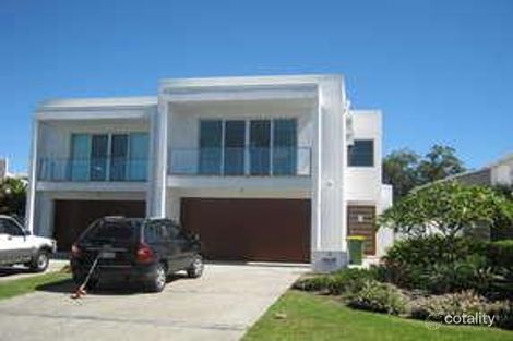 2/4025 The Boulevard, Benowa, QLD 4217