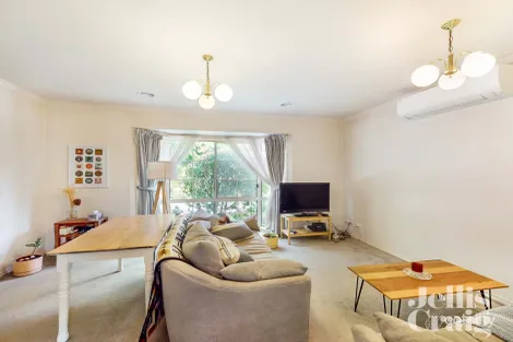 Property photo of 2/68 Fewster Road Hampton VIC 3188