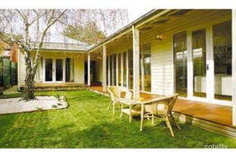 Property photo of 32 Malvern Grove Caulfield North VIC 3161