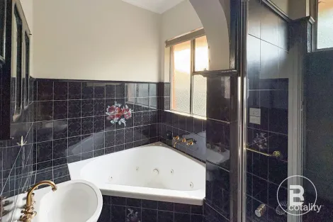 Property photo of 8 La Trobe Street Redan VIC 3350