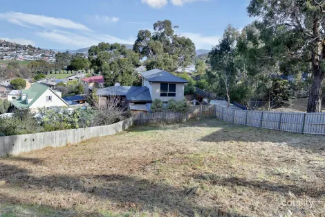 Property photo of 24 Wassell Place Lindisfarne TAS 7015
