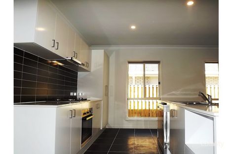Property photo of 542 Gainsborough Drive Pimpama QLD 4209