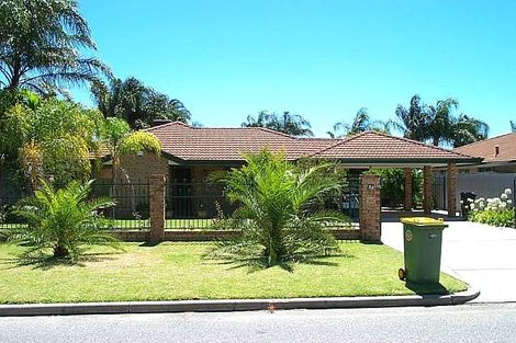 23 Solas Rd, Morley, WA 6062