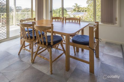 82 Carroll Ave, Mollymook Beach, NSW 2539