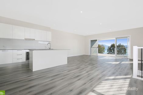 Property photo of 237 Reddall Parade Mount Warrigal NSW 2528