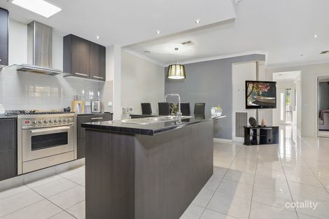 Property photo of 9 Toorak Terrace Shepparton VIC 3630