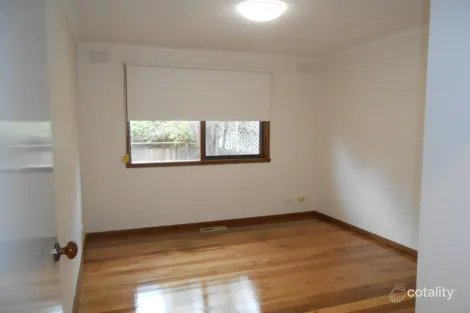 Property photo of 2/5 Wanalta Road Carnegie VIC 3163