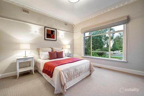 Property photo of 18 Darvall Street Rosanna VIC 3084