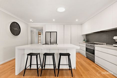 Property photo of 21 Serenity Way Mornington VIC 3931