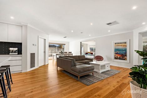 Property photo of 21 Serenity Way Mornington VIC 3931