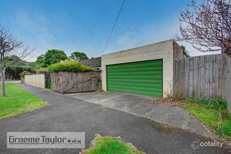 Property photo of 392 Aberdeen Street Newtown VIC 3220