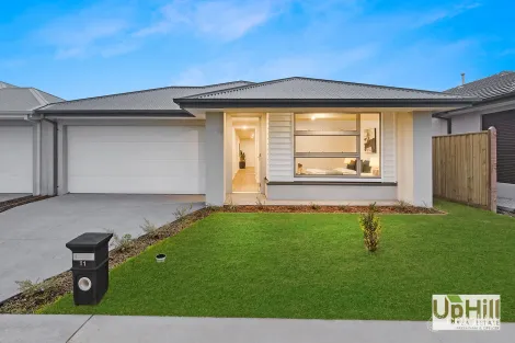 11 Saltcoats Rd, Clyde North, VIC 3978