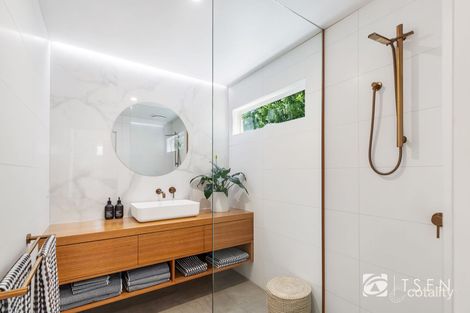 Property photo of 37 Old Violet Street Bendigo VIC 3550